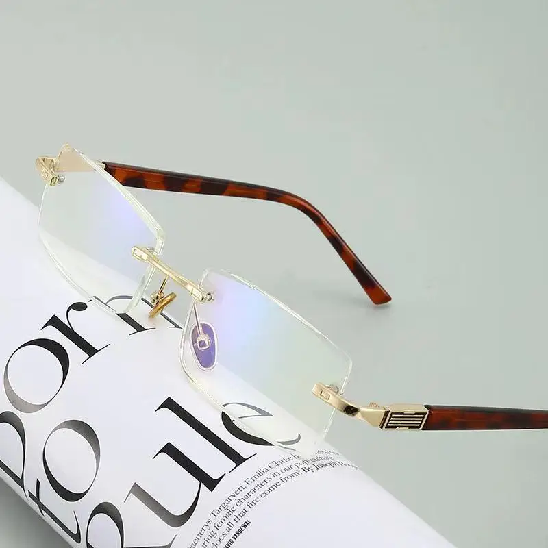 Rahmenlose, randschneidende, blendfreie photochrome Brille, modische photochrome Vintage-Brille im Metallstil 3011 – Detail 11