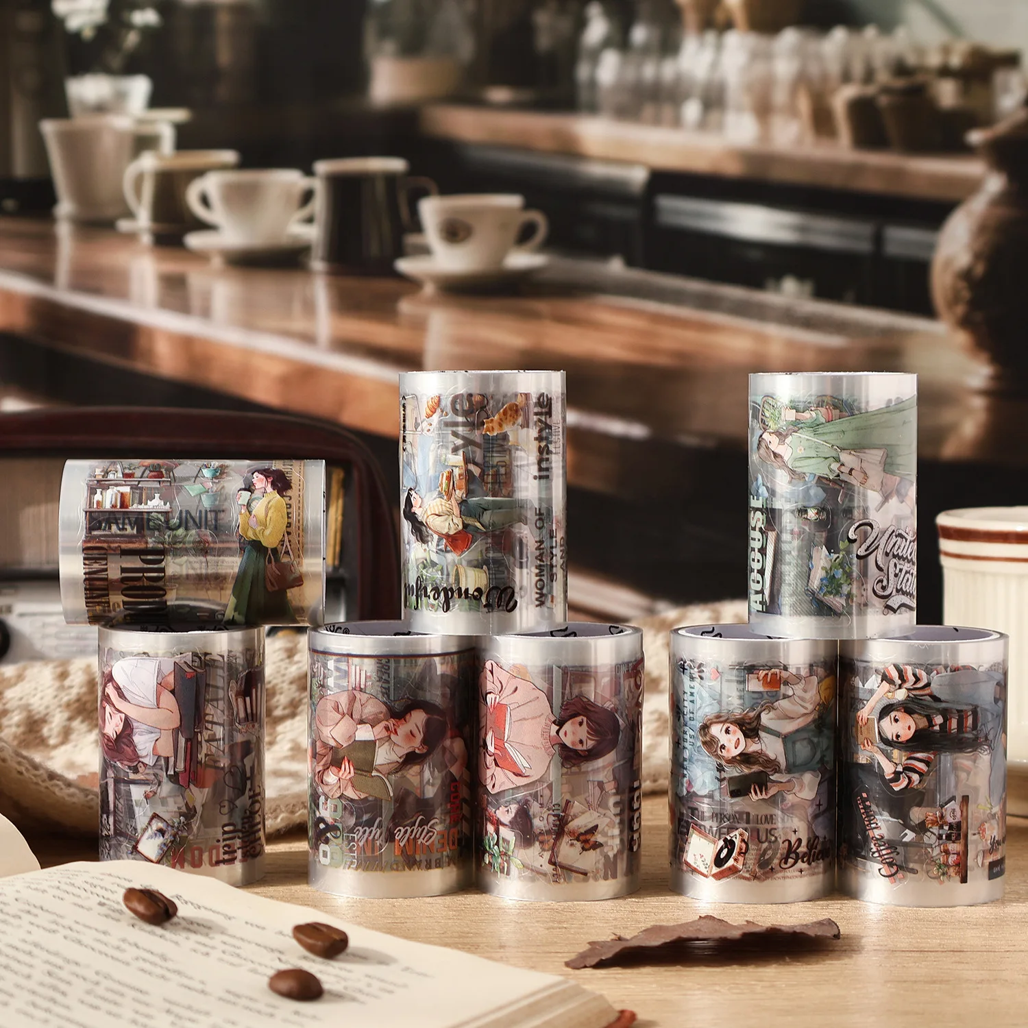 페이지 사이의 꿈같은 몽상 투명 PET 다이컷 캐릭터 스티커 저널 데코레이션 재료 레트로 예술적 귀여운 스타일 테이프