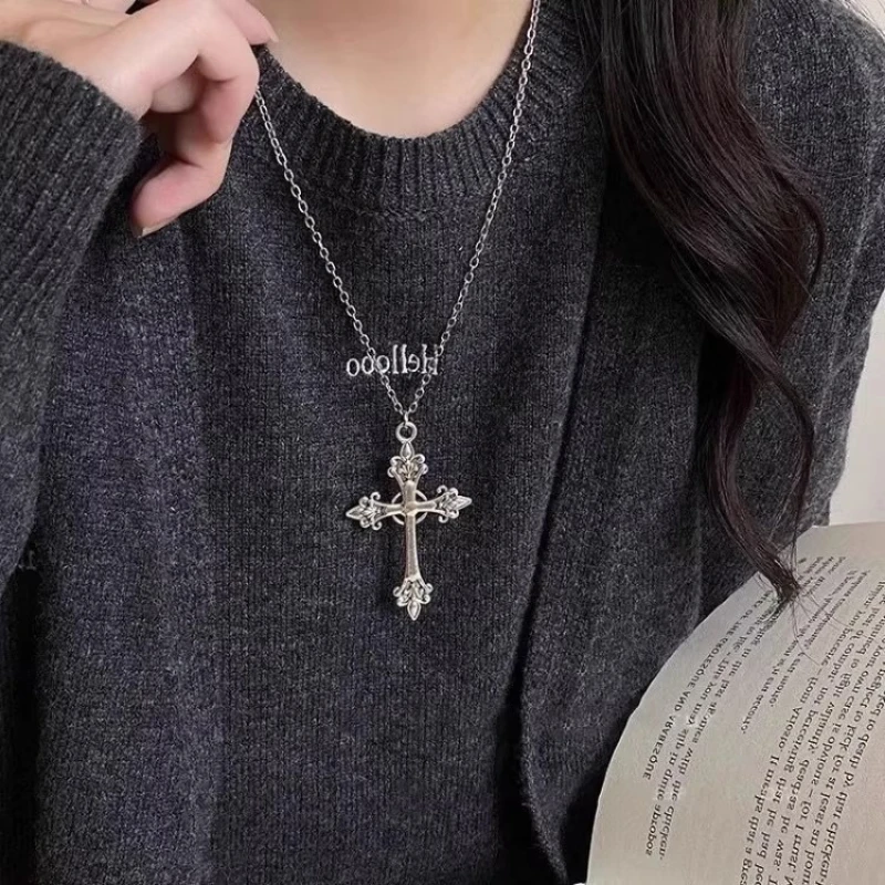 Y2k Rose Cross Pendant Necklaces Hip Hop Fashion Cross Choker Vintage Floral Jewelry Charm for Women Men Street Wear Accessories 4