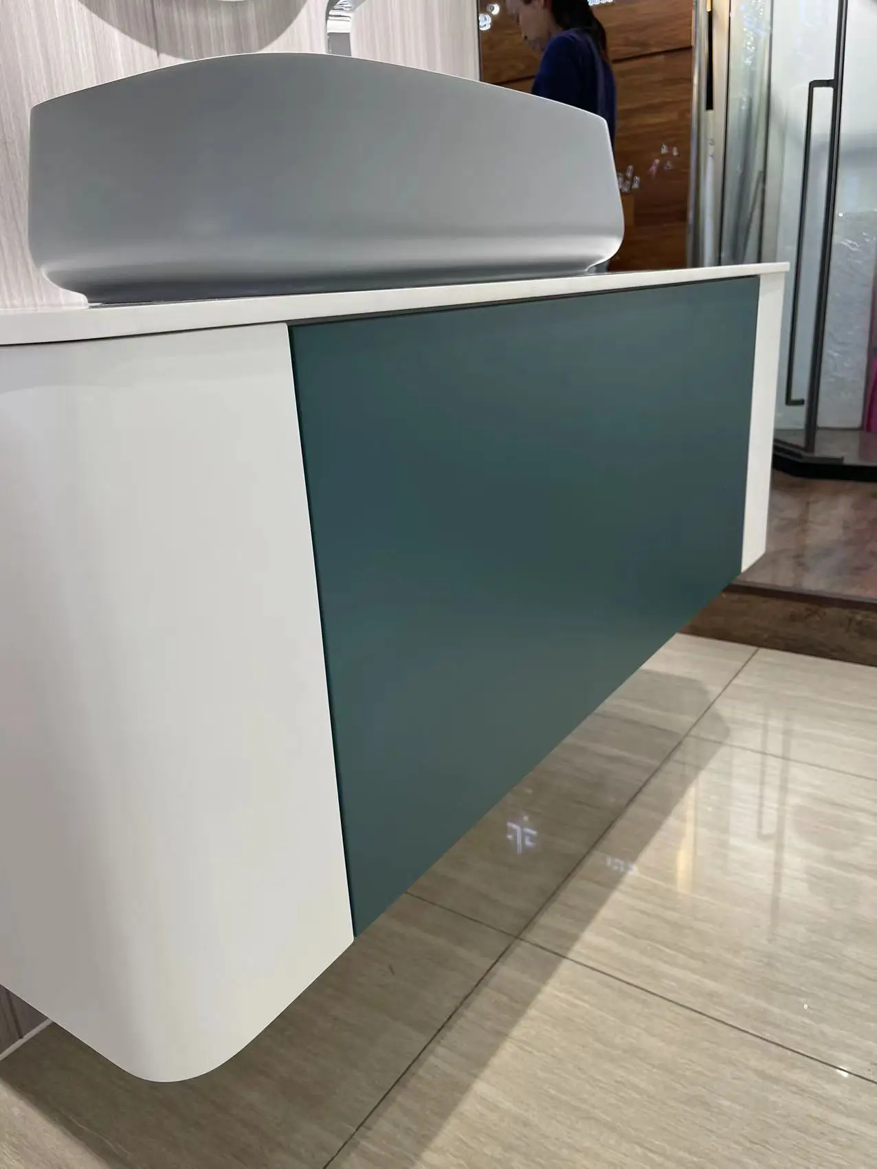 47.2&ldquo; Bathroom Furniture Corian Basin Oka Wood Cabinet Custom-Made Vanity Comb 007A