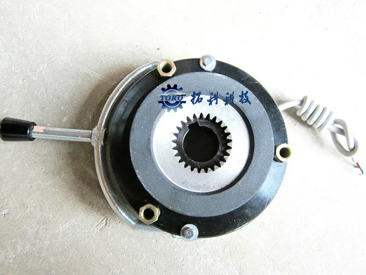 

Кронштейн рамы двигателя YEJ 100 Электромагнитная тормозная мощность 3 кВт тормоз с отключением мощности