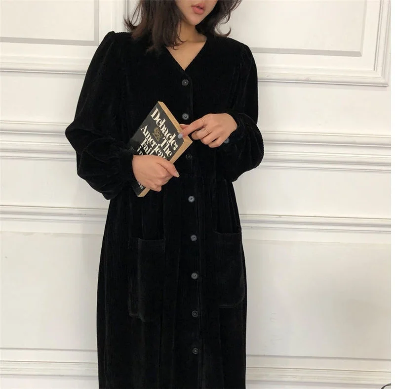 S56c7256f85d14432a6ba2ef207f7c758R - Autumn / Winter Korean V-Neck Long Sleeves Corduroy Pockets Buttons Loose Maxi Dress