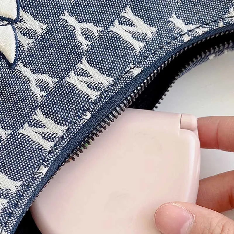 Description Picture 5 of itemMini Sewing Tools Travel Kits Portable Buttons Pins Sewing Storage Boxes Household Handwork Scissor Thimble Needle Threads Set