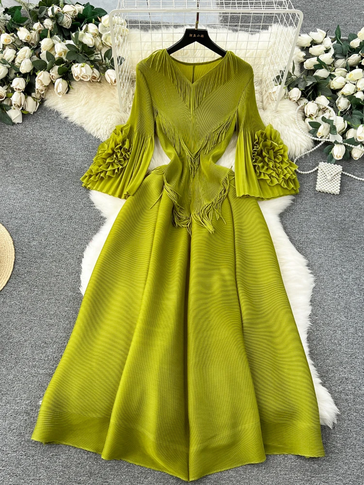 

Women Elegant Oversized Party Dress Summer Tassels Sexy V-neck Slim Long Pleated Dresses Ladies Flared Sleeves Vintage Long Robe