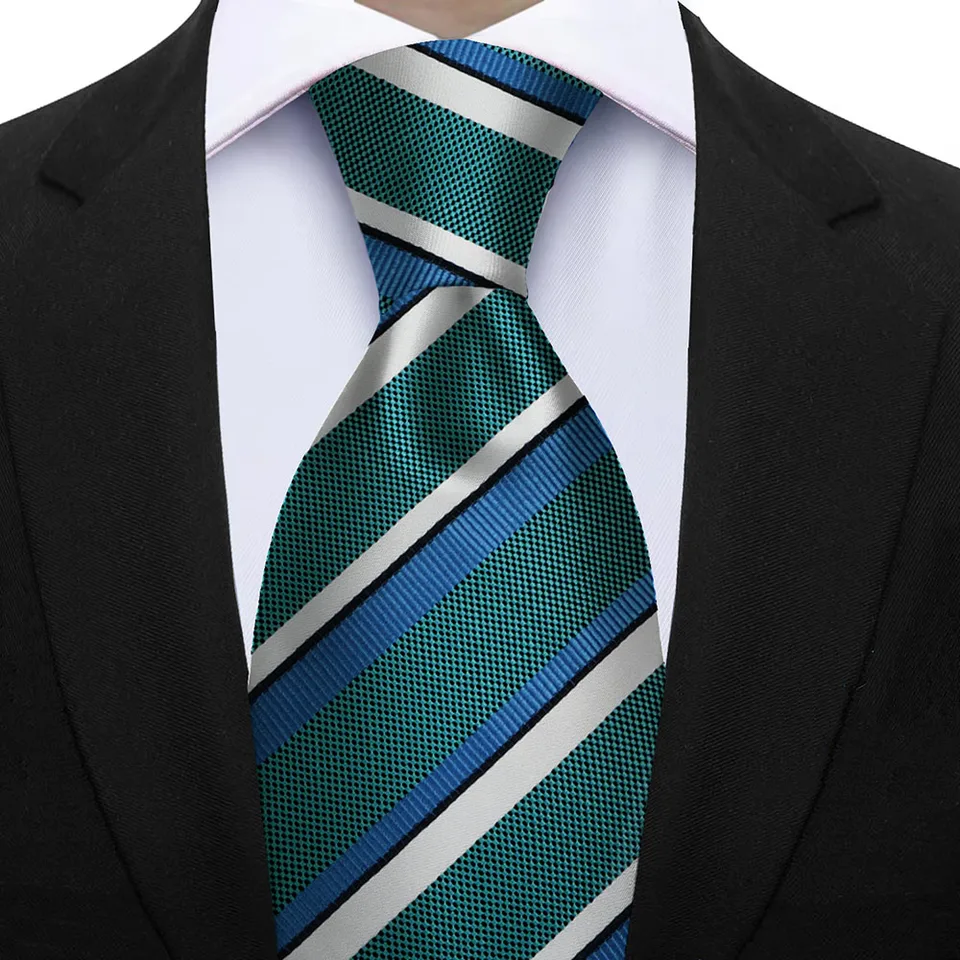 Cravatta verde in seta da 6 cm con motivo a pois | Disponibile