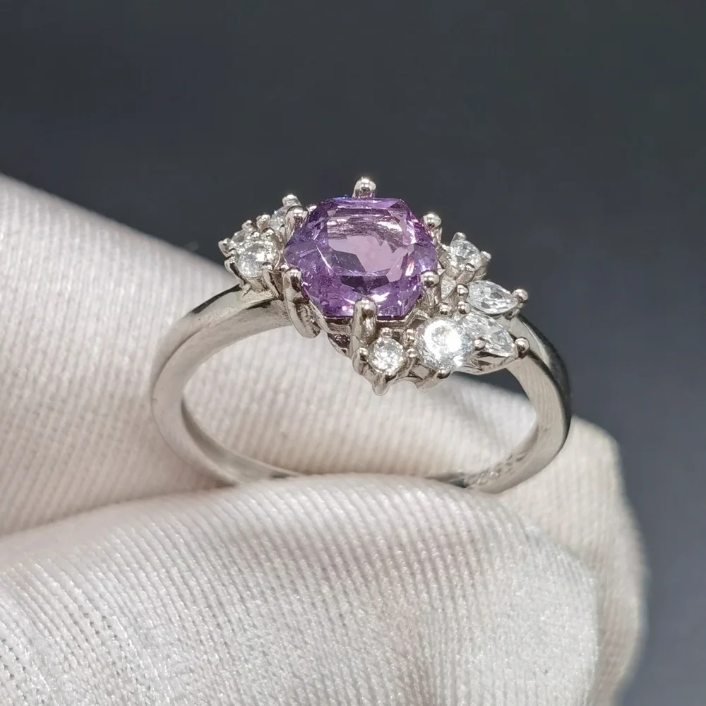 

Fashion Hexagon Amethyst Ring 6mm 0.6ct Natural Amethyst Silver Ring 925 Silver Crystal Jewelry with Gold Plating