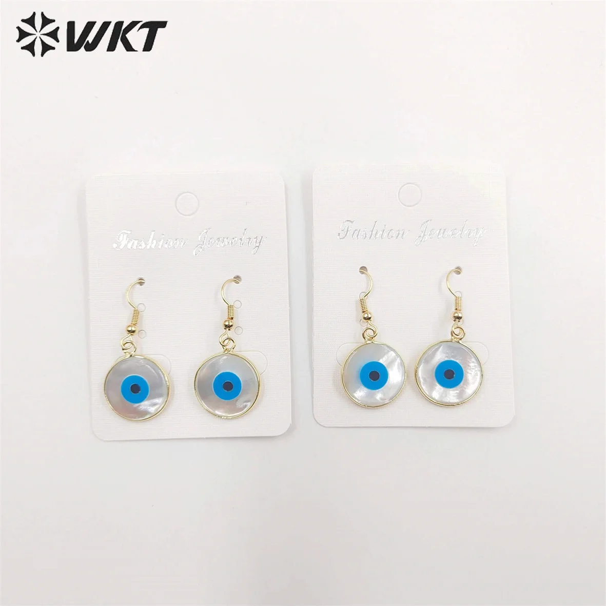 WT-E162 Wholesale Earrings Natural Shell With Gold Round With Blue Eye Stone Beautiful Earrings Jewelry For Women
