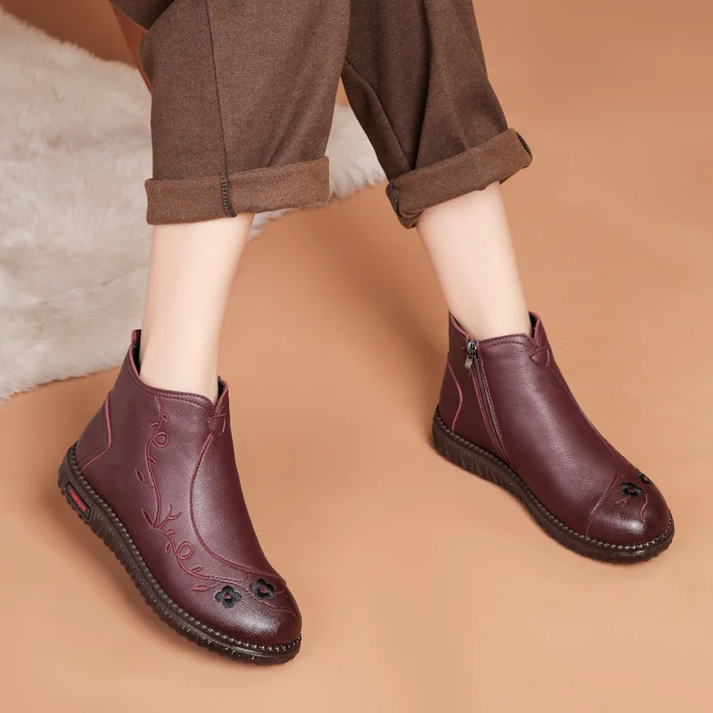 Winter Fashion Genuine Leather Women Ankle Boots Female Thick Plush Warm Snow Boots Female Casual Lightweight Cotton Boots