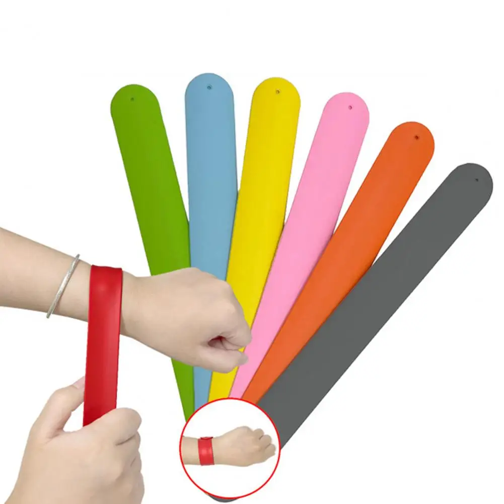 

2Pcs Kids Slap Bracelets Self-Rolling Wristwear Creative Stress Relief Boys Girls Clap Circle Silicone Wristbands Children Toy