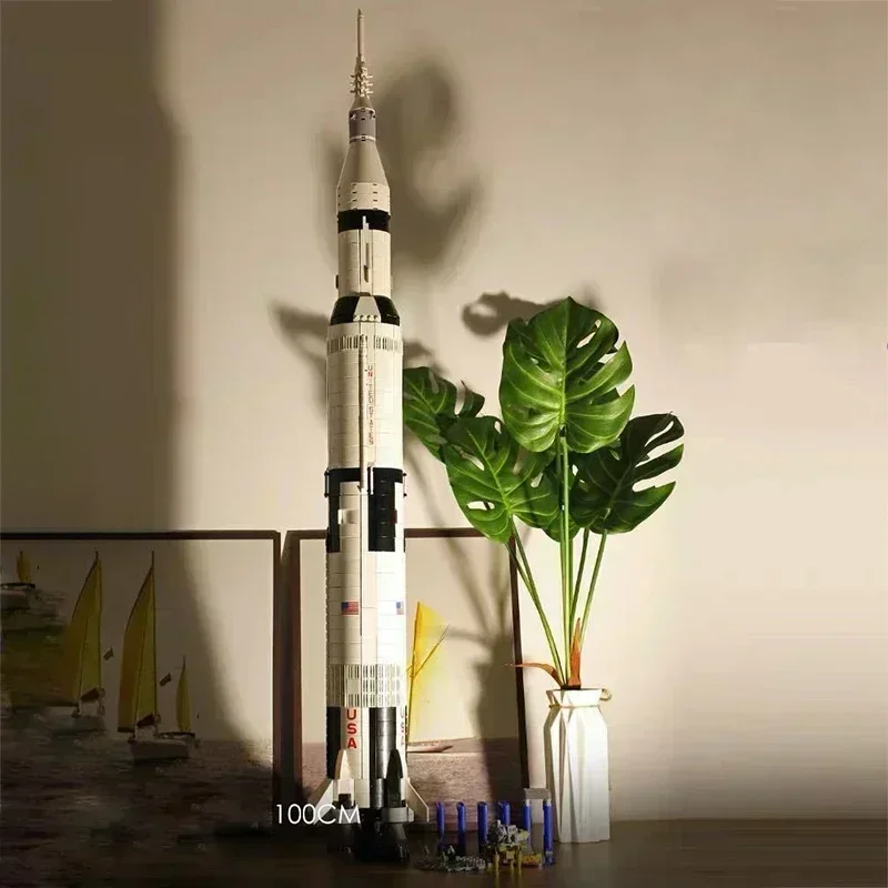 

Spot Goods The Apollo Saturn V 92176 Building Blocks Space Rocket Idea Series Bricks Educational Toys for Kid Birthday XMAS Gift
