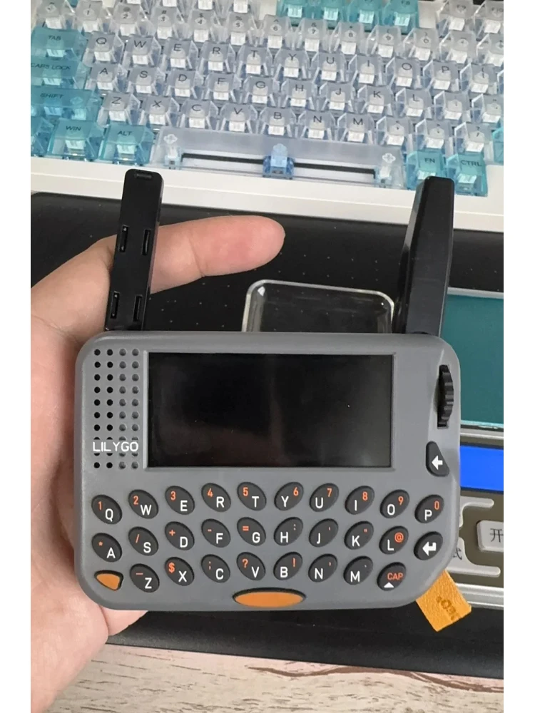 2025 LILYGO T-Lora Pager ESP32-S3 LoRa SX1262 무선 RF 모듈 듀얼 모드 RFID/NFC RTC GNSS AI 프로그래밍 가능 휴대용 AIoT 장치