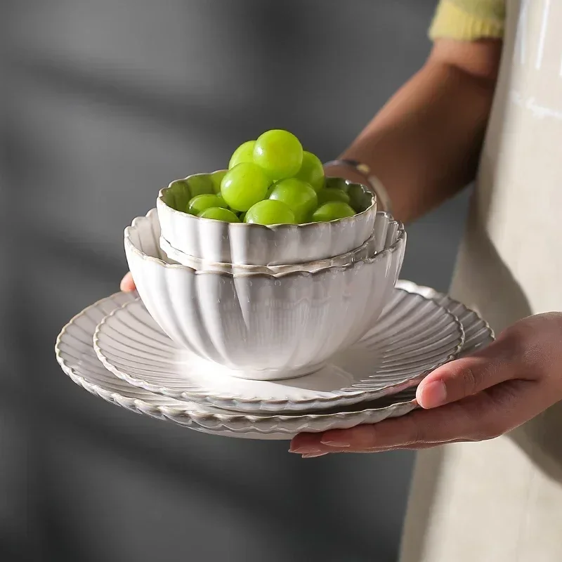 White Chrysanthemum Shaped Dinner Ceramic Sets Bowl Plates Dish Porcelain Dinnerware For Set Household Hotel