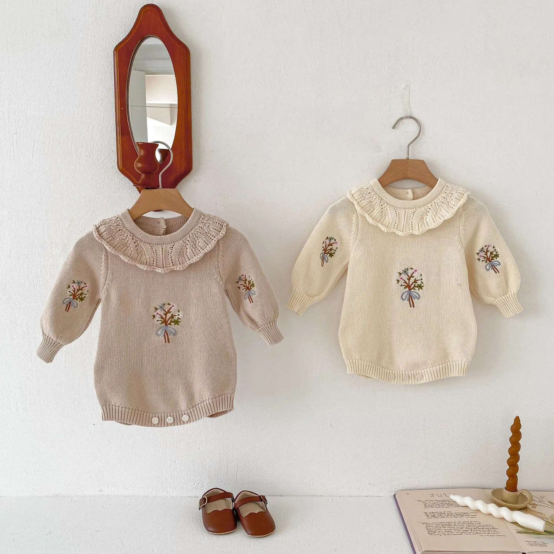 

Autumn New Baby Girls Embroidery Flower Knitted Bodysuit Infant Long Sleeve Ruffle Collar Knit Sweater One Piece Cotton Jumpsuit