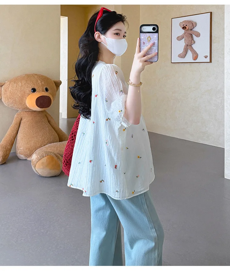 임산부 블라우스 여름 2026 꽃 자수 시스루 메쉬 넥 퍼프 반팔 탑 통기성 좋은 임산부용