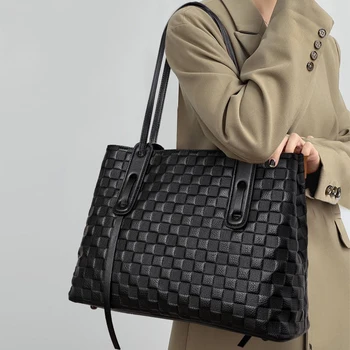 Leather Women's Bag With Large Capacity Cowhide handbag 2026