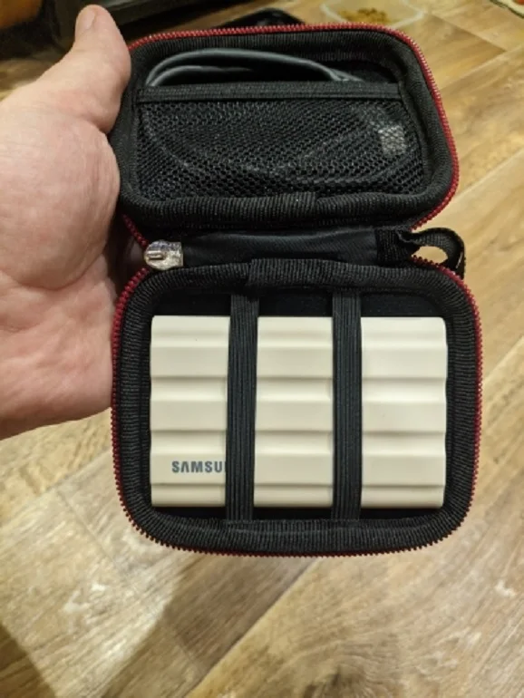 Portable Hard Drive Bag Hard Drive Case Hard Drive Box Electronic Accessories Case Digital Accessories Bag Hard case PSSD hard drive New Carrying Case Bag for Samsung Portable SSD T7 Shield