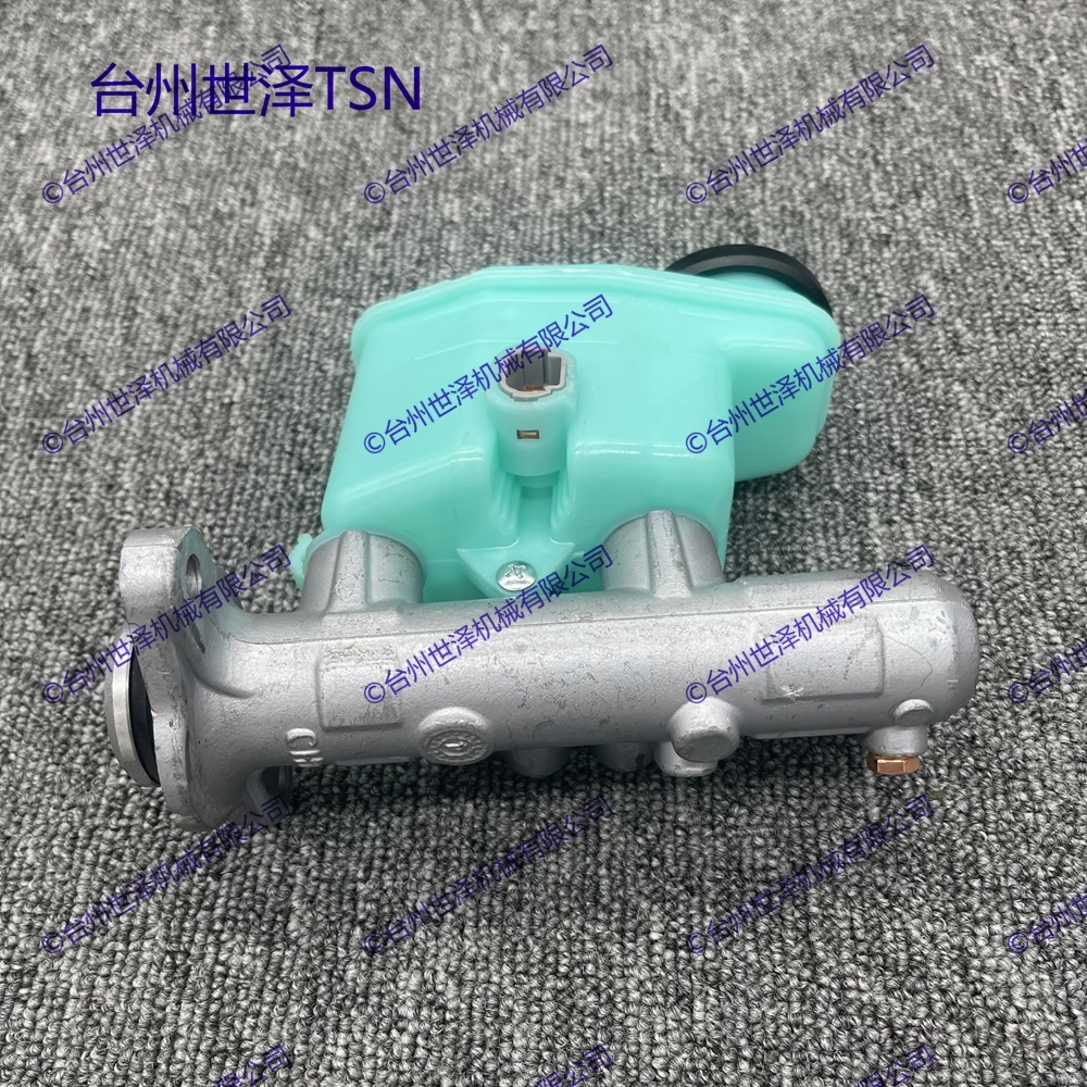 Brake Master Cylinder For Toyota Granvia / Grand Hiace RCH11W 47201-26680 4720126680