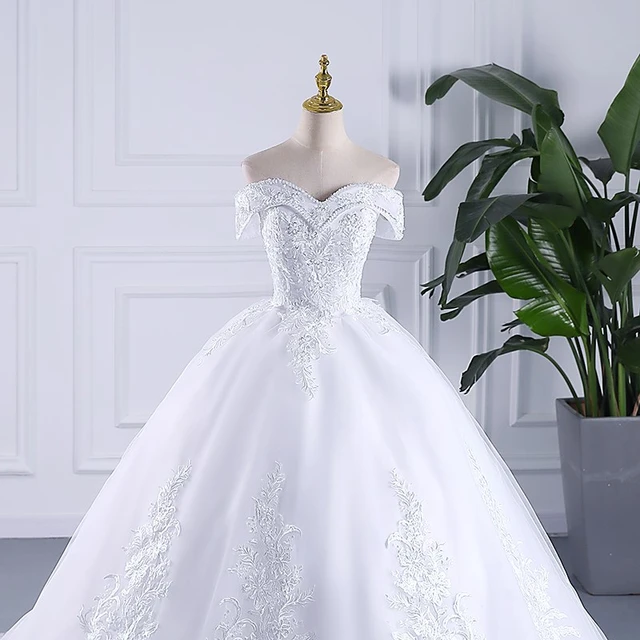 Pronovias Privee Wedding Dresses & Bridal Boutique Toronto | Amanda Linas