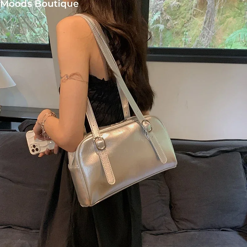 

Commuter Shoulder Bags For Women 2023 Luxury Designer Handbags Pure Color Mini Boston Bag Big Capacity Pillow Underarm Bag