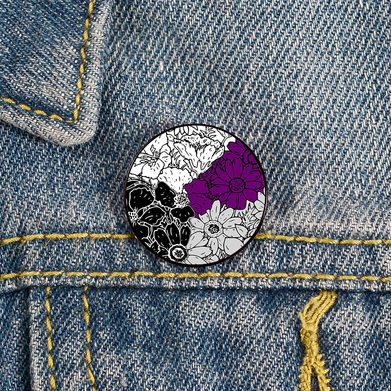 

Demisexual pride Flowers Pin Custom Brooches Shirt Lapel teacher tote Bag backpacks Badge Cartoon gift brooches pins for women