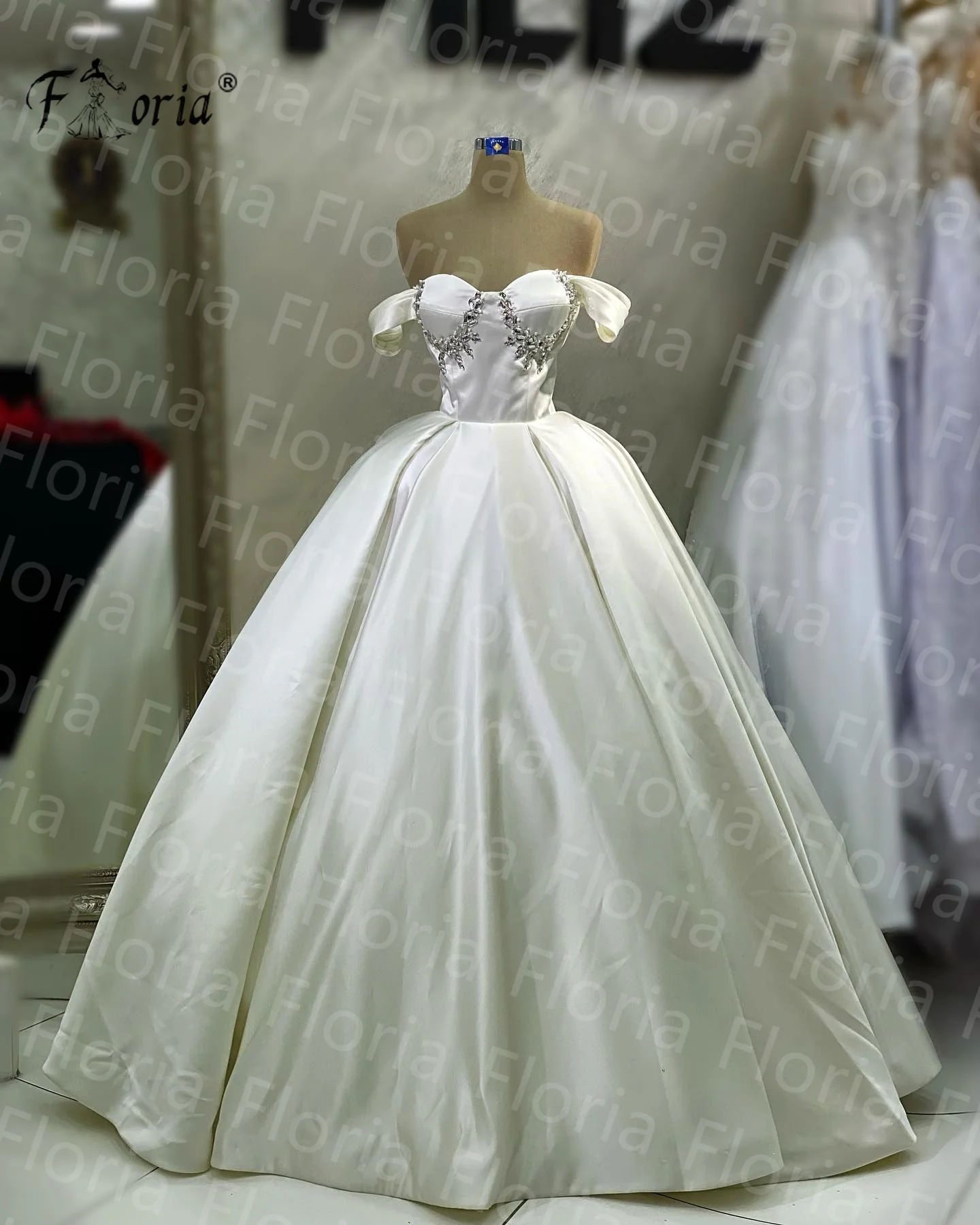 

Vestidos De Festa Pretty Beaded Crystal Wedding Dress Ball Gown White Dubai Mermaid Bridal Gown Formal Party Woman Custom Made