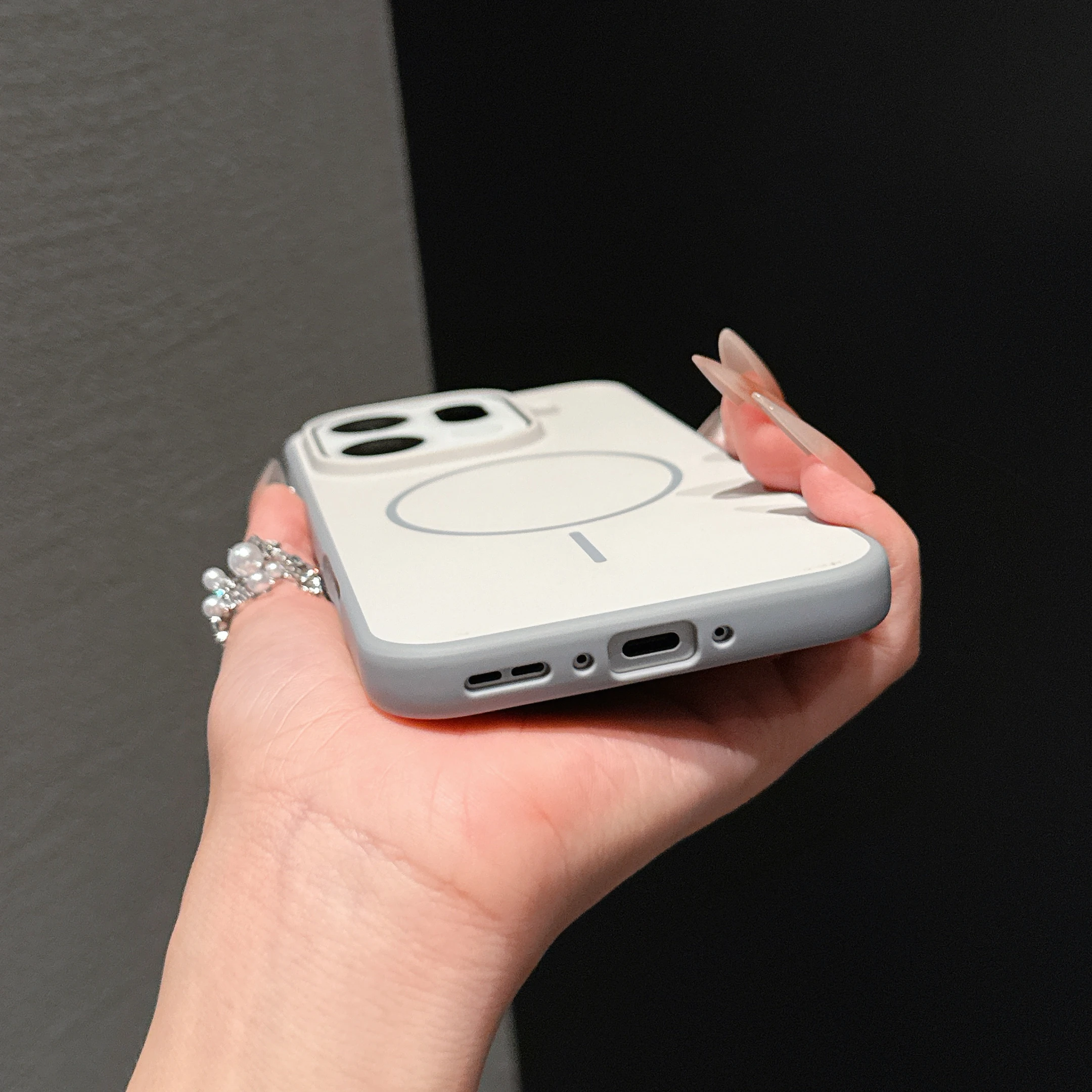 Magnetic Attraction Contrasting Color Phone Case with Metal Independent Buttons - Matte Skin Hard Cover