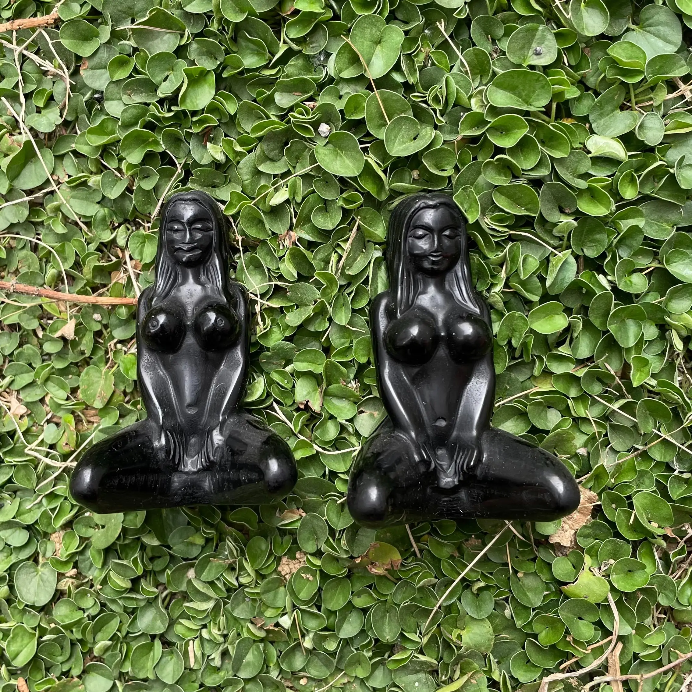 Sexy-Body-goddess-Natural-Crystal-Female-Model-Statue-Obsidian-Girl-Polished-Figurine-Crafts-Reiki-Stone-Home.jpg Szexi Test Istennő Természetes Kristály Női Modell Szobor Obszidián Lány Polírozott Figurák Kézműves Reiki Kő Otthoni Dísz Ajándékok - Image 3