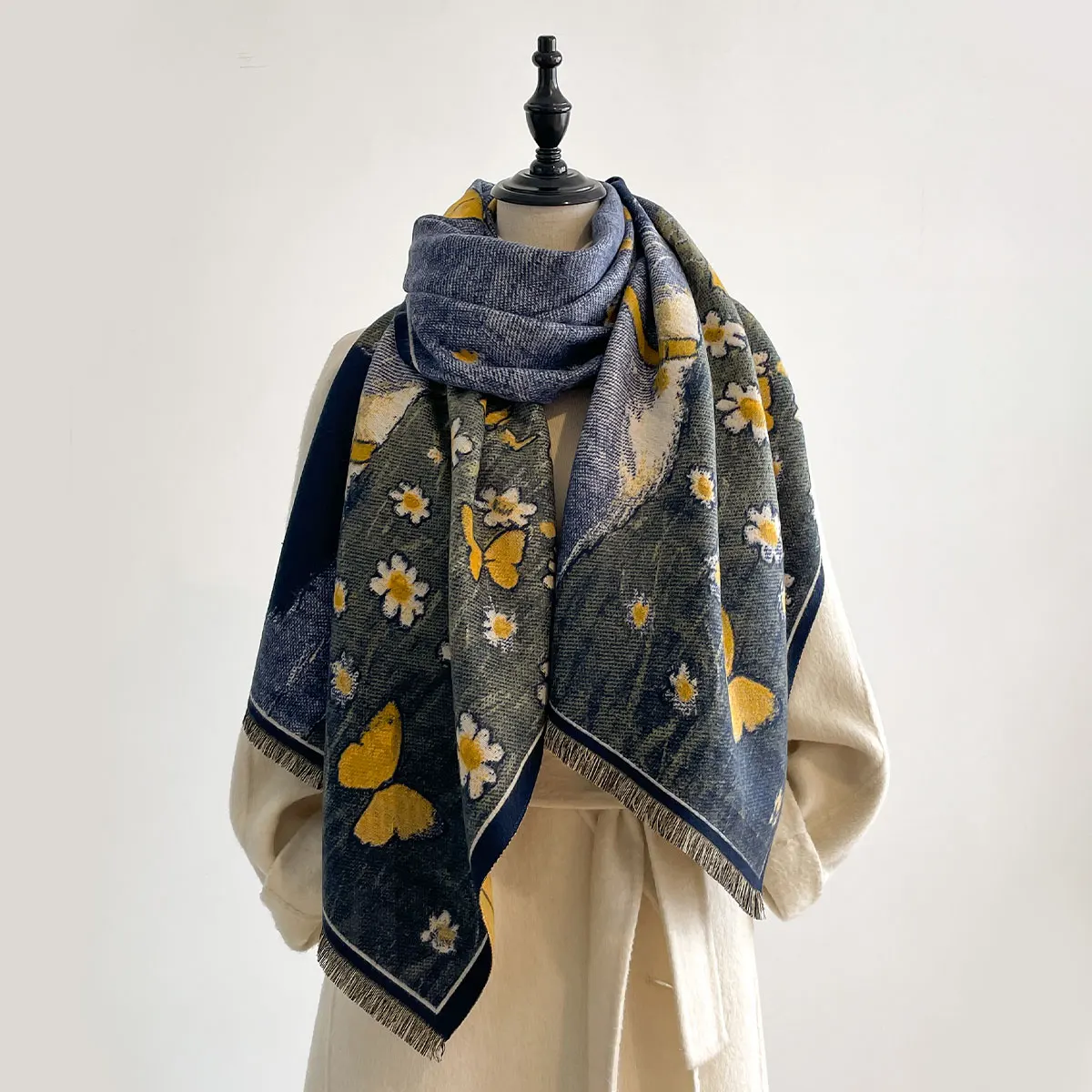 2025 Elegant Cute Cat Painting Cashmere Scarf for Women Warm Winter Pashmina Shawl Foulard Femme Blanket Scarves Wraps