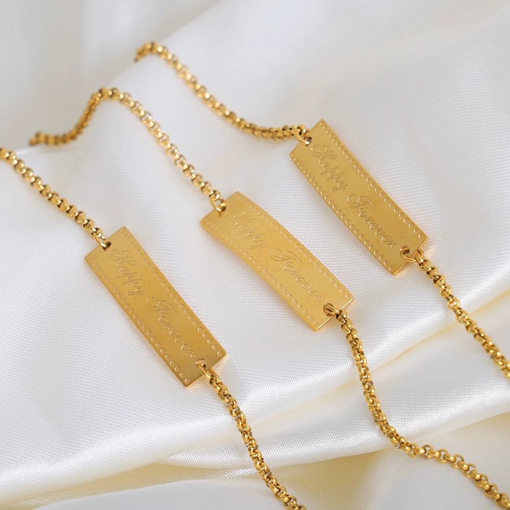 

Stainless Steel Gold Color Square Card Letter Pendant Chain Bracelet Female Simple Hand Jewelry Gift