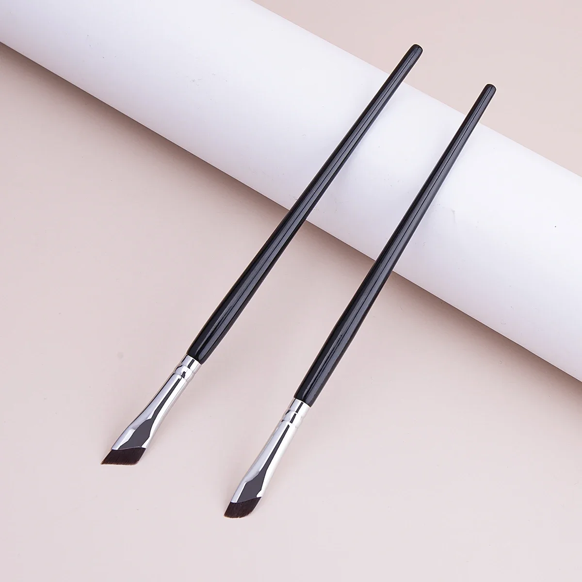Sickle Eyeliner Brush Eyeshadow Blade Brush Detail Brush Diagonal Eyebrow Brushes Undereyelid To Sleeping Silkworm Makeup Tools 1