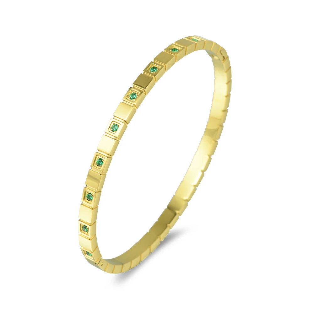 

The stylish vintage green micro-set diamond bracelet is suitable for women's daily wear