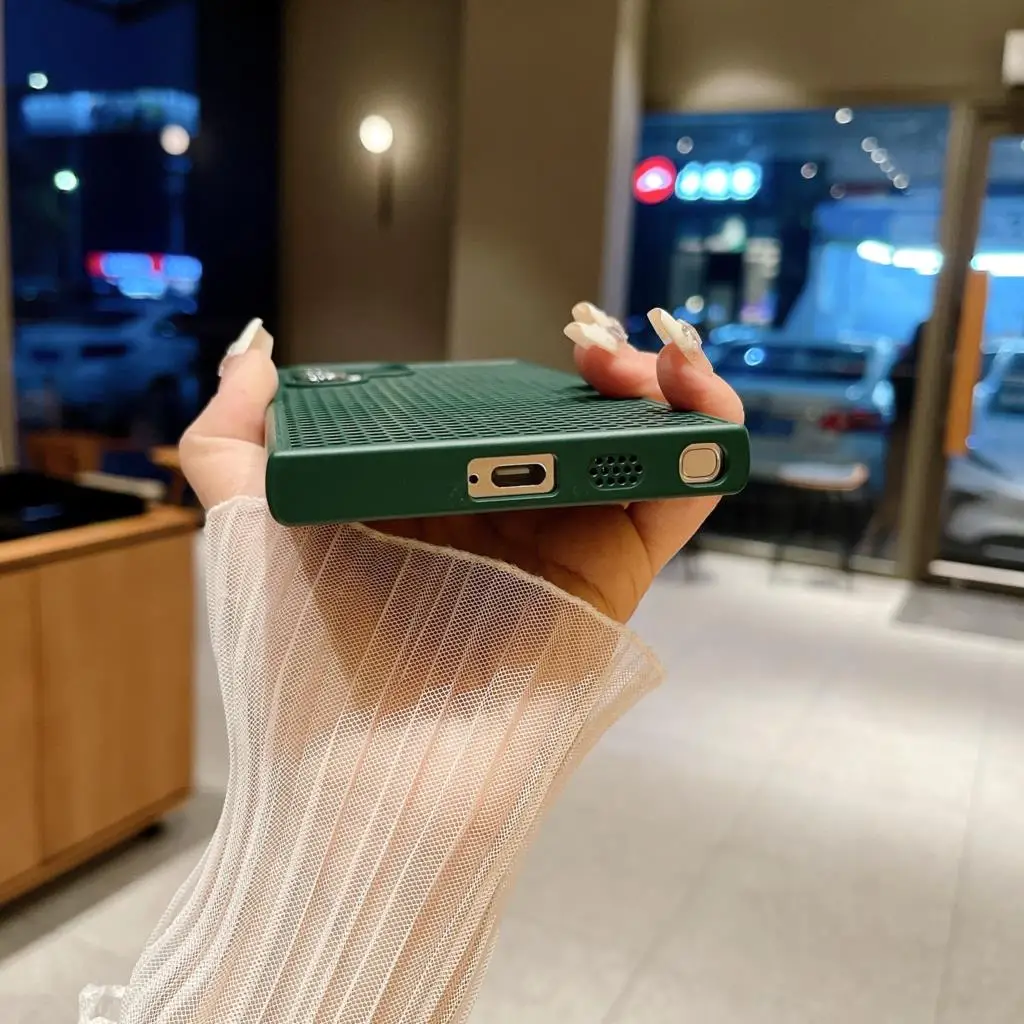Luxury Heat Dissipation Magnetic Wireless Charging Case