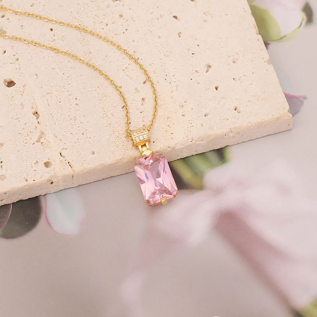 New ins Pink Flower Pendant Necklace For Women Girls Cute Pink