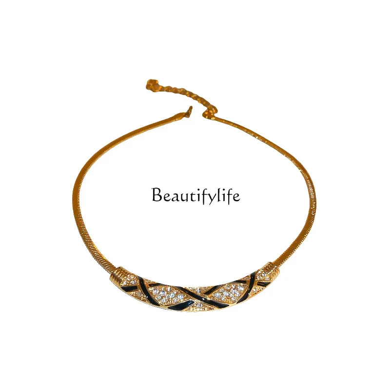 

Curved Diamond Pattern Dripping Oil Retro Affordable Luxury Fashion High Sense Necklace