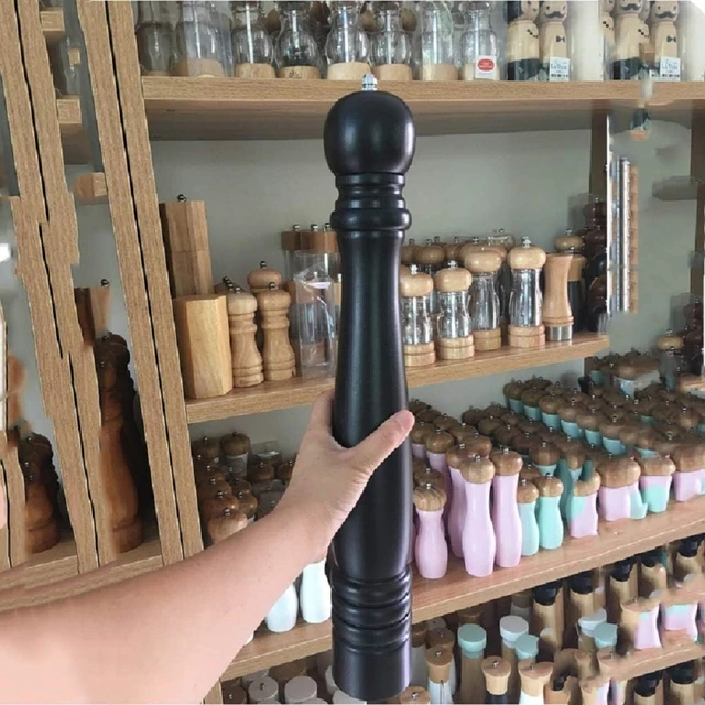 Large Pepper Grinder