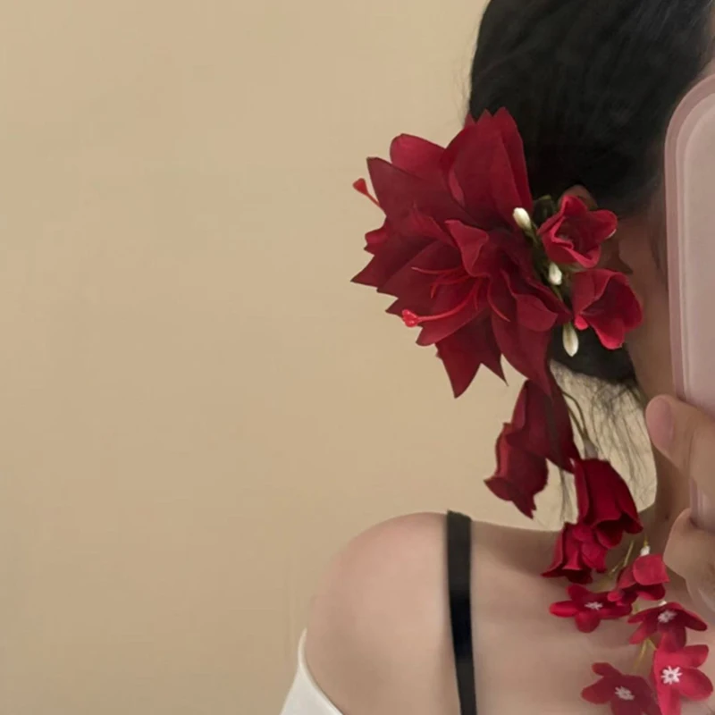 Rote Maiglöckchen-Haarspangen mit Blütenblättern und Entenschnabel-Design – Simulationsblumen-Haarschmuck für Mädchen und Frauen – Detail 6