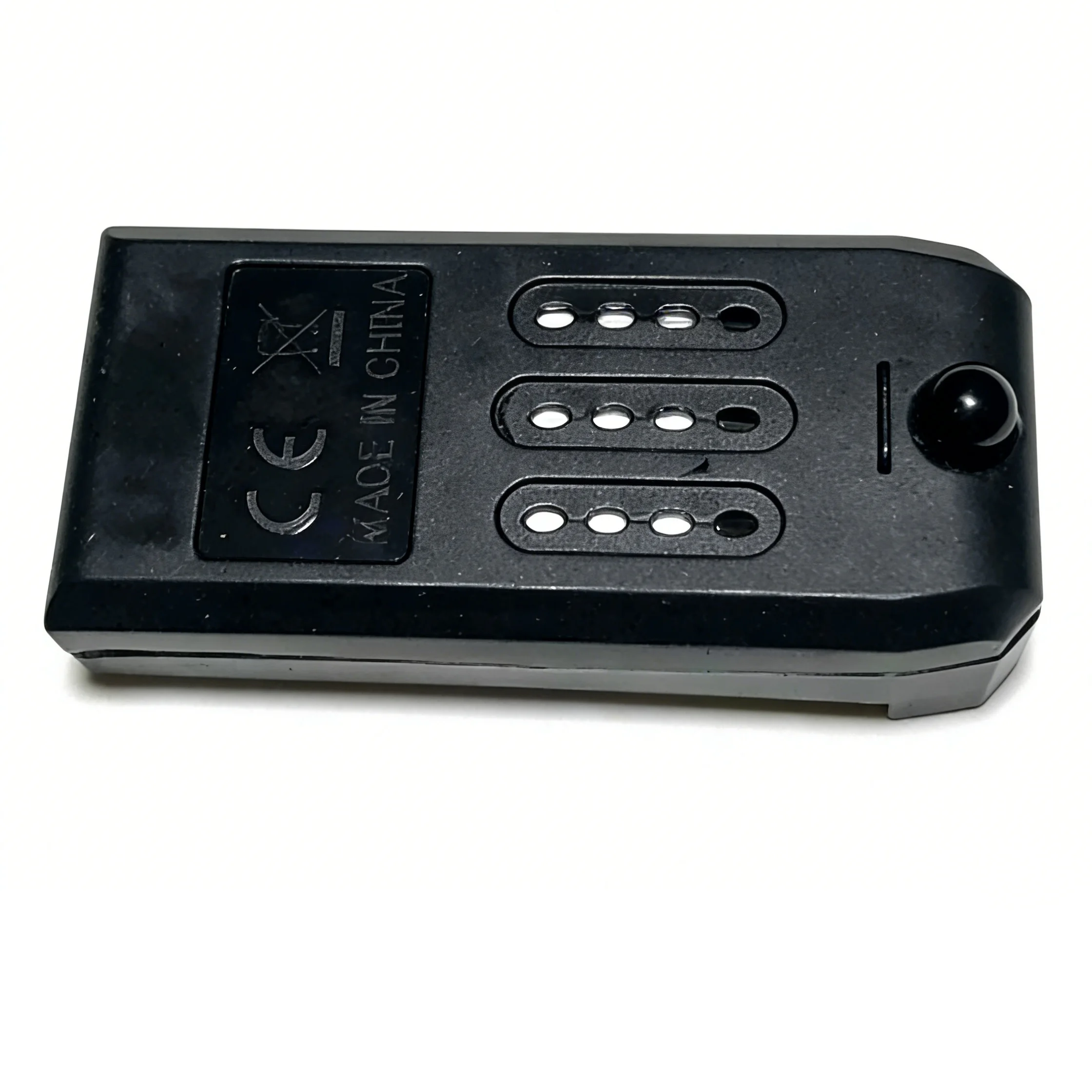 รูปสินค้า แบตเตอรี่โดรน V8 3.7V 850mAh สำหรับ 4DRC V8 ชาร์จได้