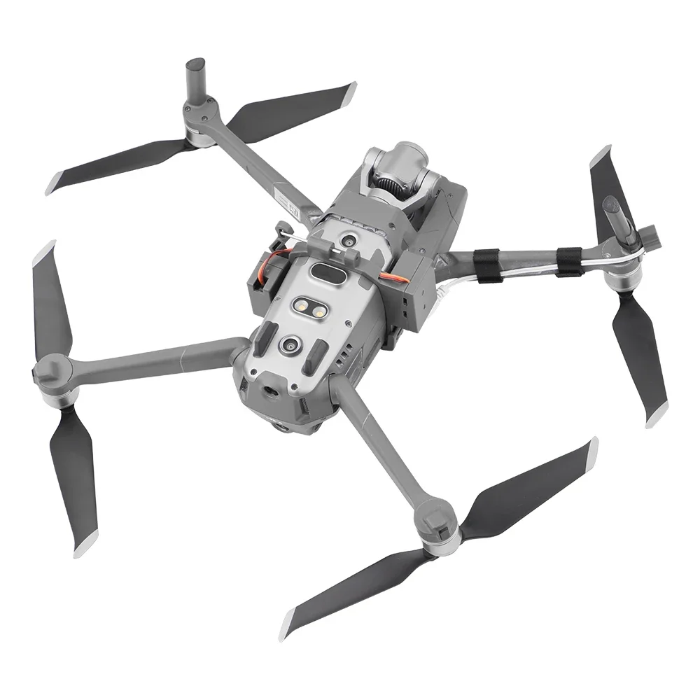 Détail de la coque de protection drone silicone compatible DJI Mavic 3, montrant les découpes précises.
