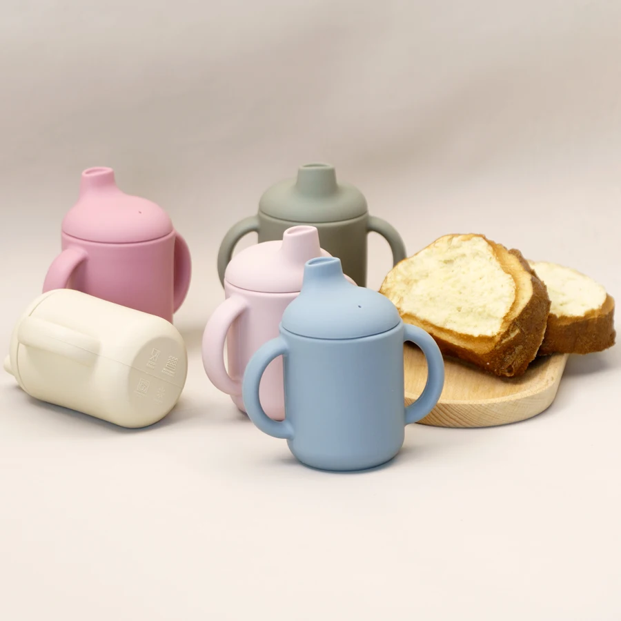 용 실리콘 컵, 수유 배우기, 휴대용 시피 물병, 순색 식기, 부드러운 바닥 컵, 1PC