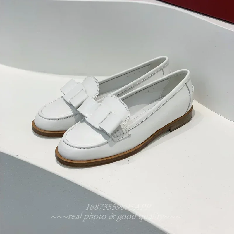 2025Classic solid color round toe leather ballet flats Office women simple style leather low heel women's outdoor shoes 3
