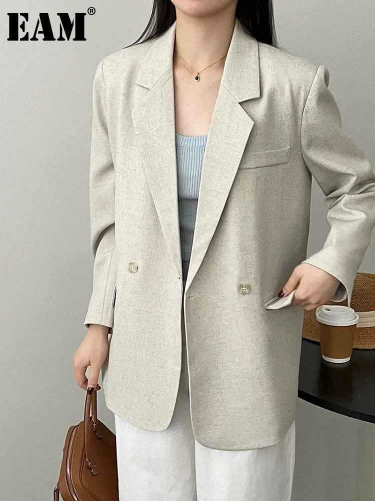 

[EAM] Women Khaki Back Button Big Size Casual Blazer New Lapel Long Sleeve Jacket Fashion Tide Spring Autumn 2024 1DH4740