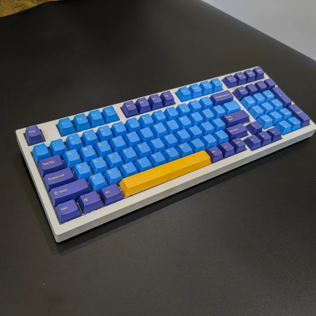 

Nautilus Keycap | OEM Profile | Doubleshot PBT | 61 64 68 84 87 96 980 104 108 Mechanical Keyboard