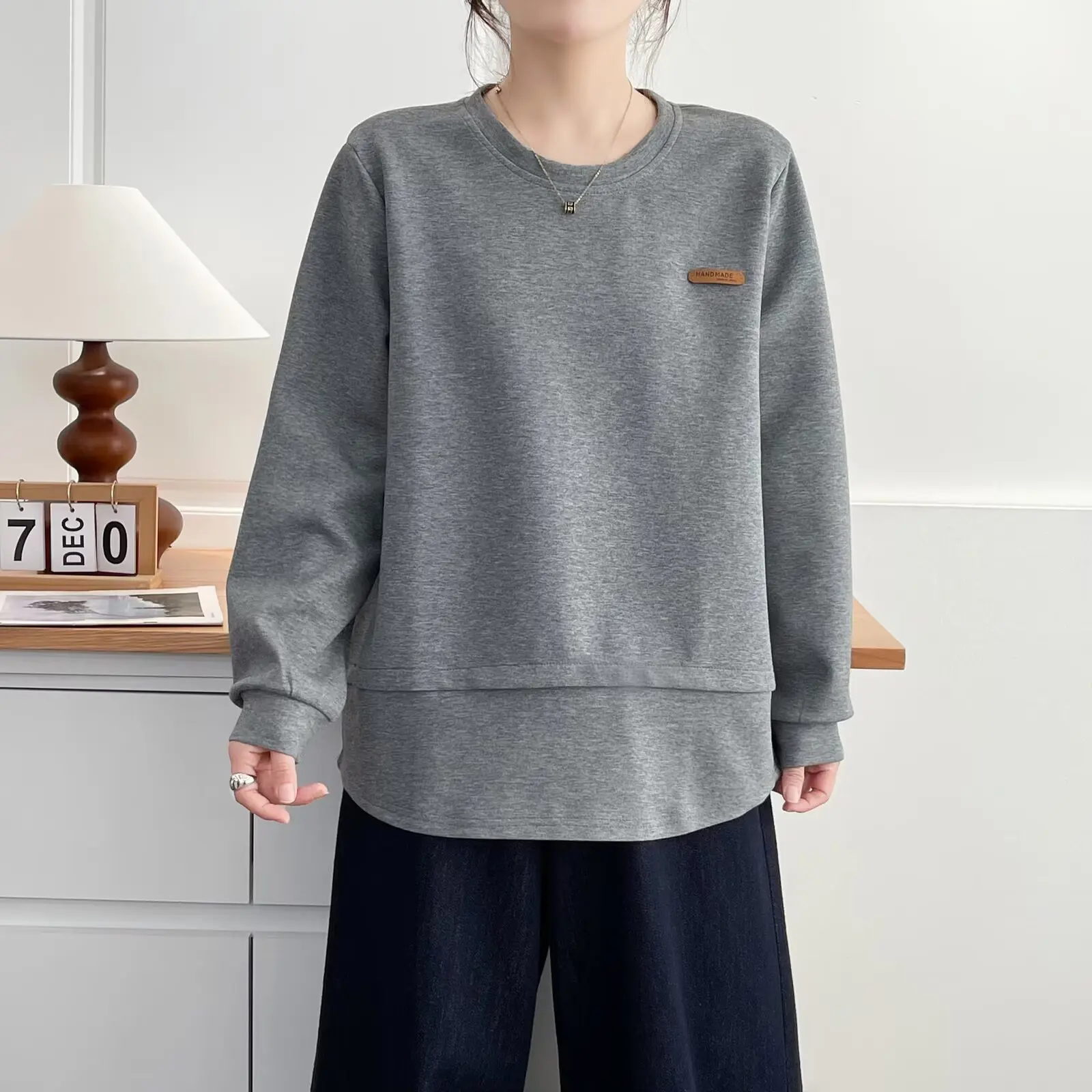 XXXXL Fashion Plus Size Women's Sweatshirts Autumn New Simple Casual Labeled Fake 2 Pieces Long Sleeved Top 633