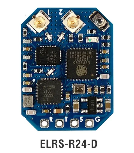 Récepteur 2.4GHz R24-D monté sur drone FPV, antennes déployées pour portée maximale