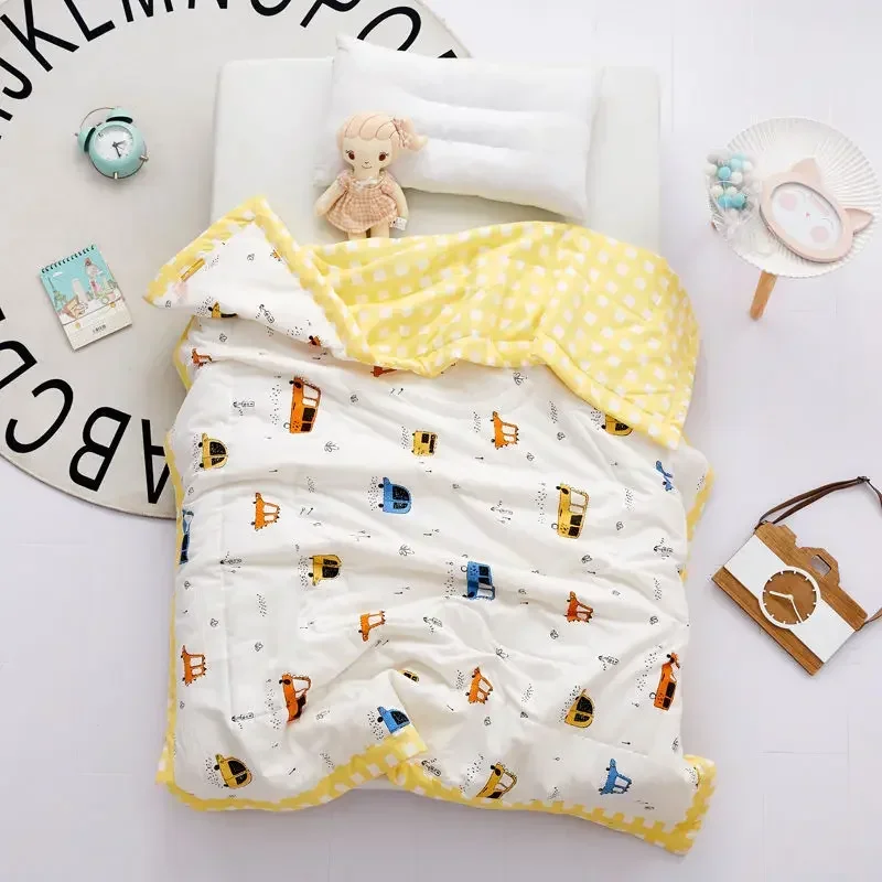 High-quality children's cotton summer cooling quilt pure cotton air conditioning quilt kindergarten thin quilt.