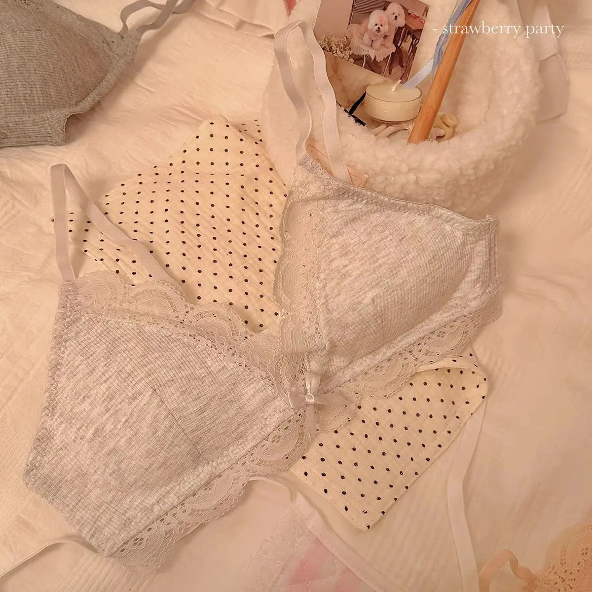 SP&CITY Sweet Girl Lace Triangle Cup Wire Free Plunge Bra Image 13