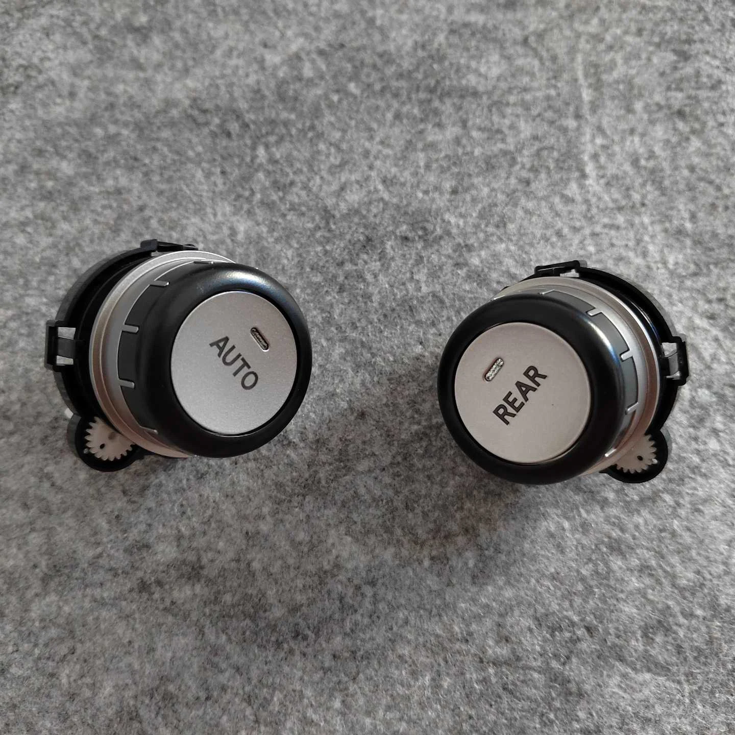 

Air Conditioner Control Panel Knob AUTO and REAR For Toyota Land Cruiser Prado LC150 2700 4000 2010-2017