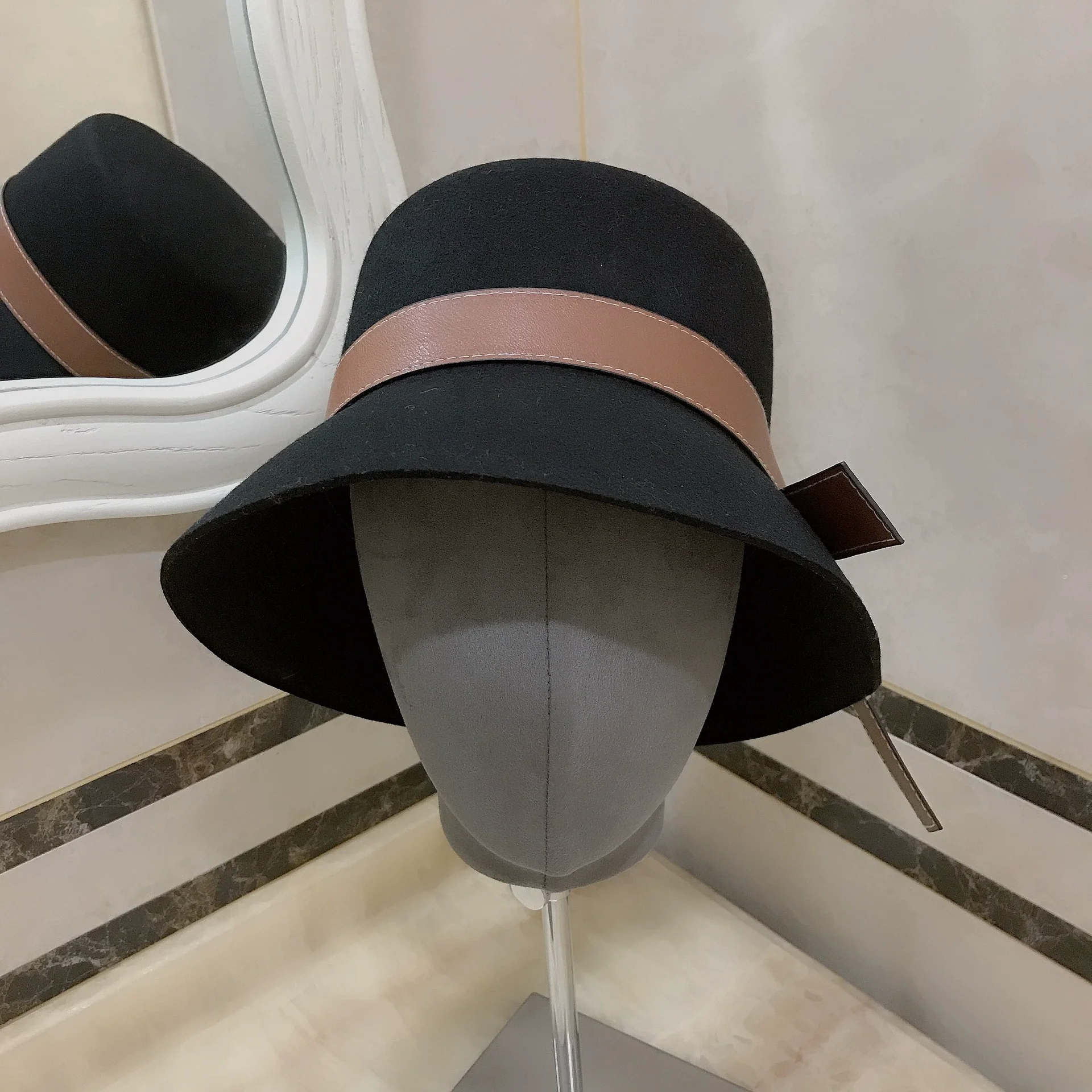 

Autumn and winter woolen cloth hat belt lampshade fisherman hat basin hat deformation free minimalist bucket hat