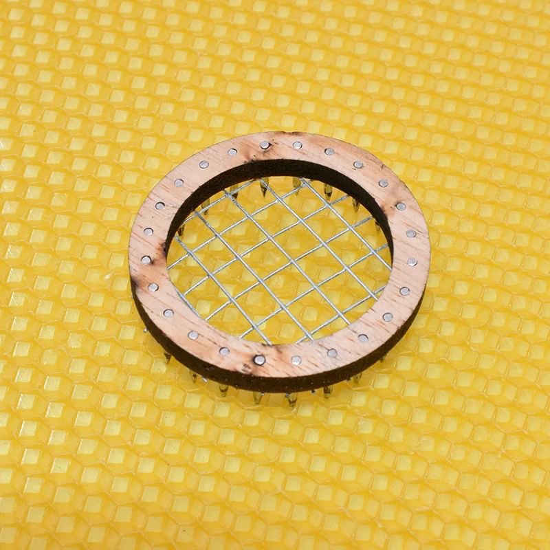 2PCS/Set Pure Handmade Round Push-In Queen Mark Cage Push-In Queen Marking Disc for Bee Marking Beekeeping Tool