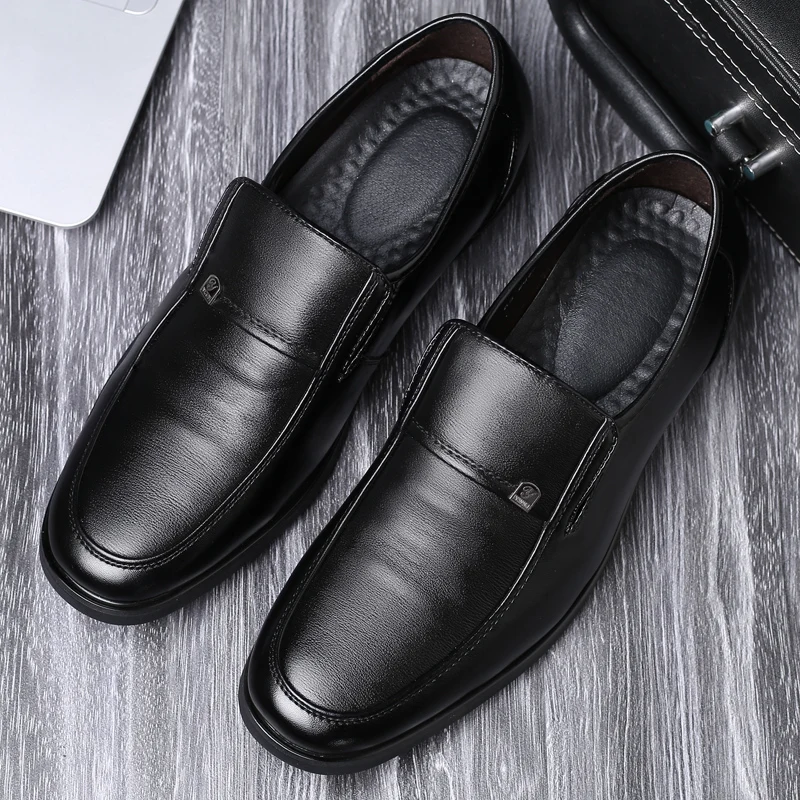 High Quality Formal Leather Men Dress Shoes Breathable Mens Casual Shoes Italian Luxury Brand Slip-on Non-slip Men Driving